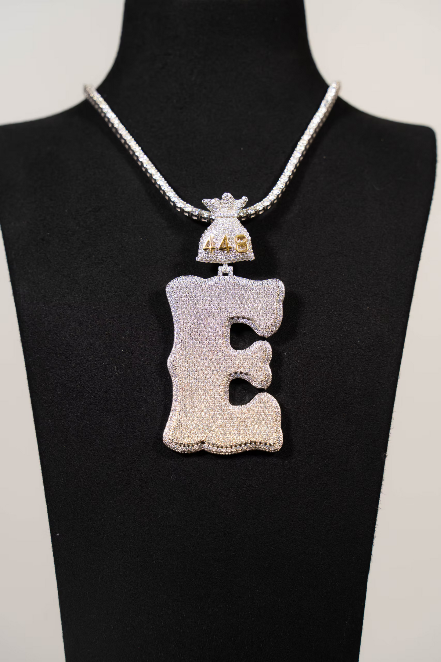 E Money Bag 448 Natural Diamond Pendant