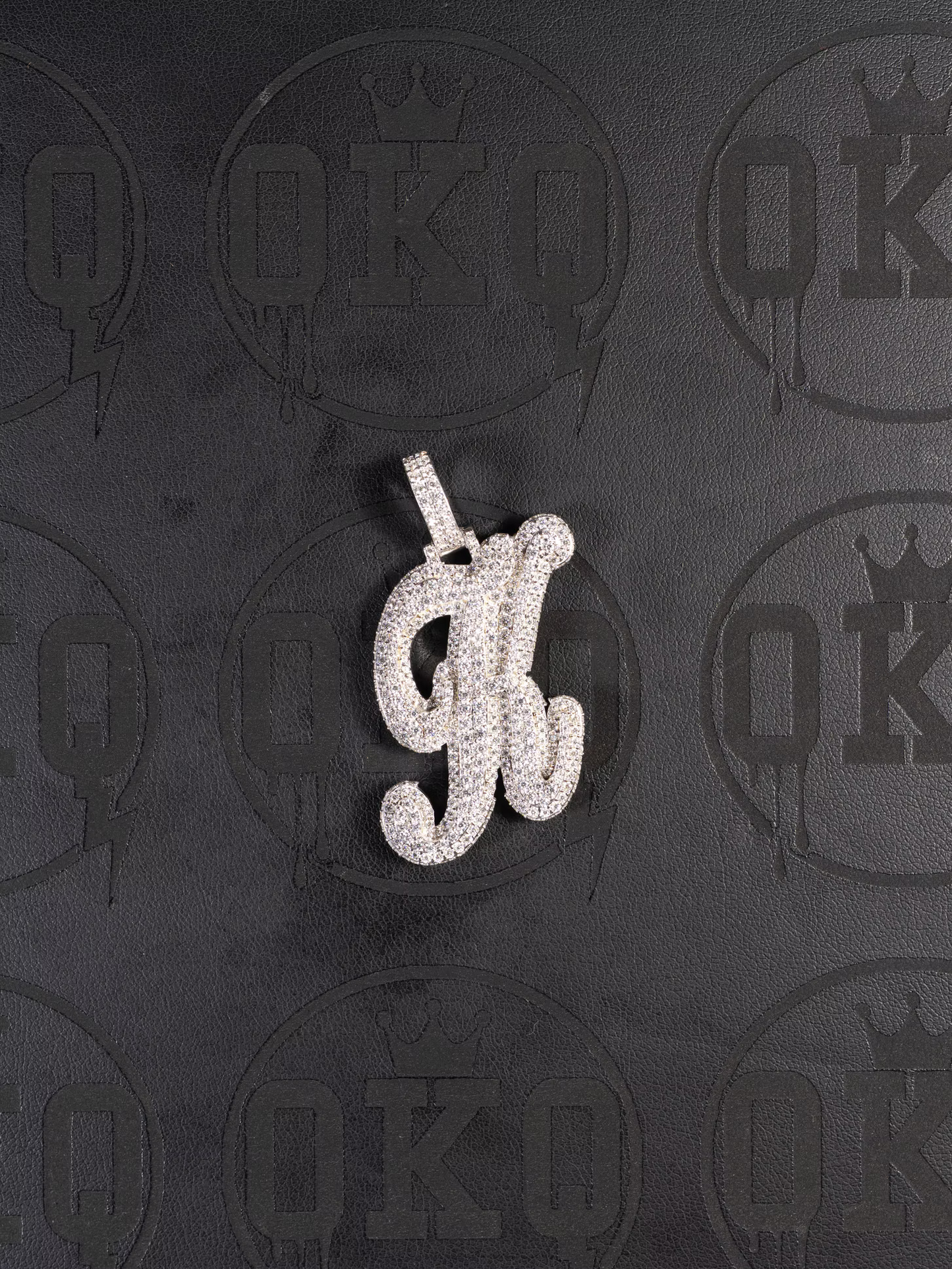 K Cursive Lab Grown Diamond VVS Pendant