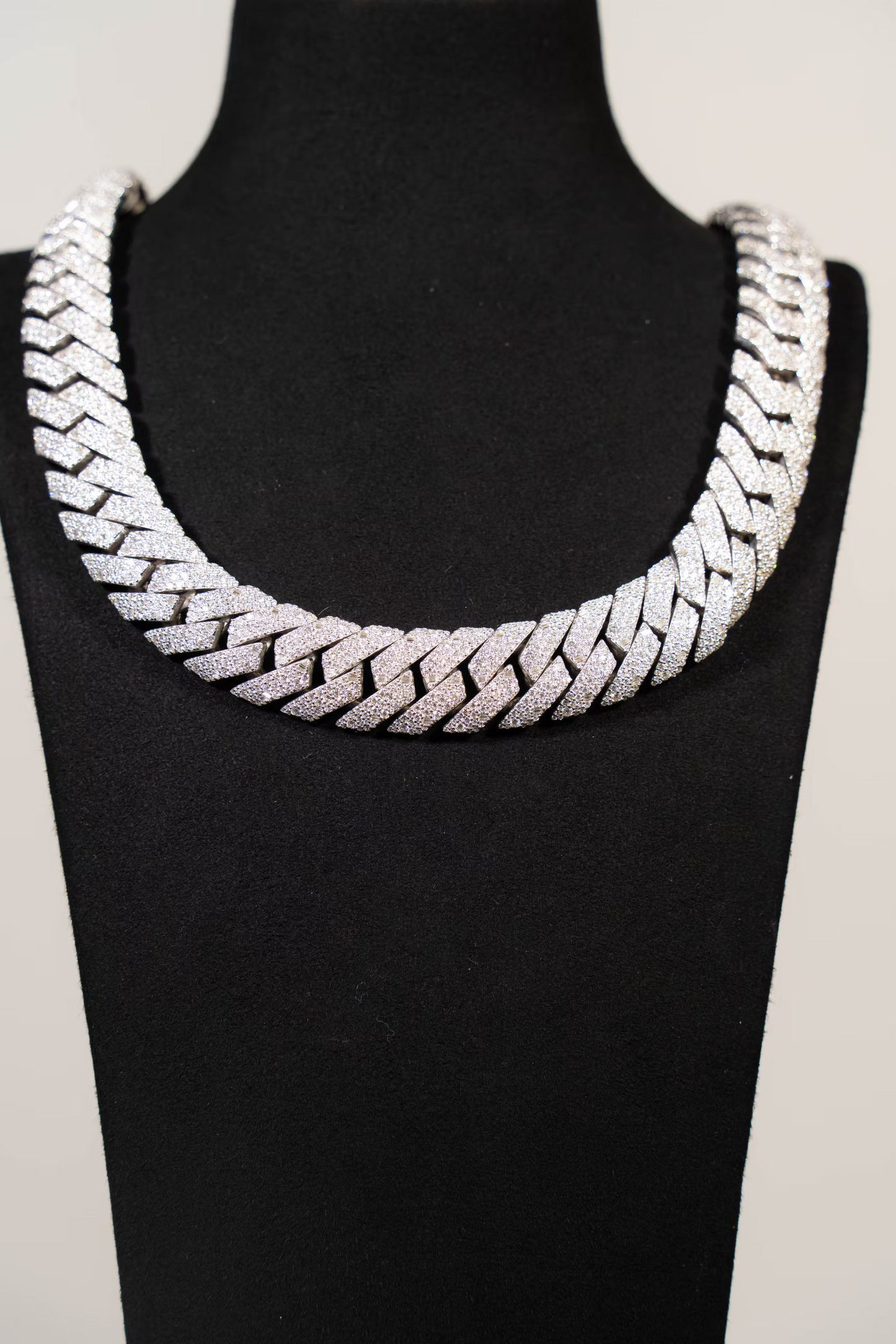 18.5mm Tight Link Style Lab Grown Diamond Cuban Chain