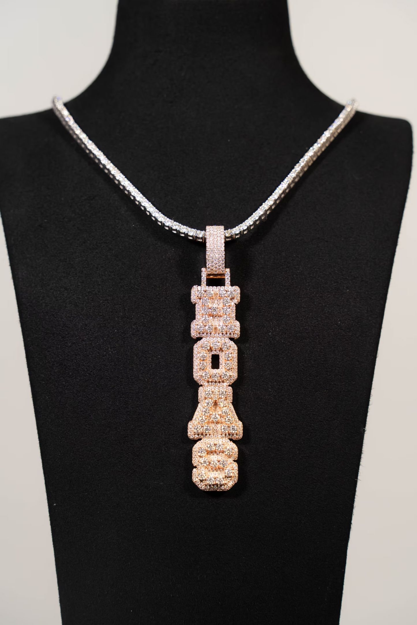 Hoas VVS Lab Grown Diamond Two Tone Pendant